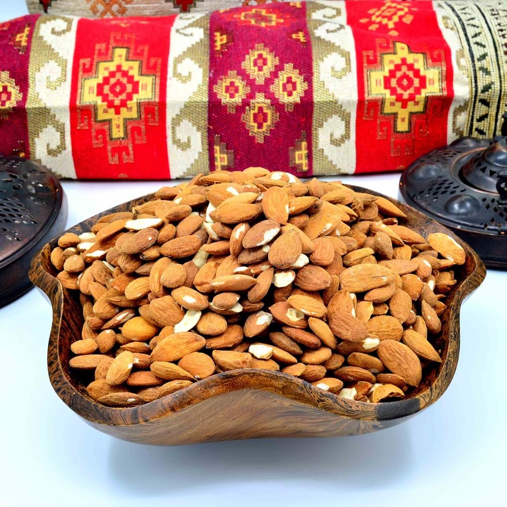 YERLİ MARDİN BADEMİ -(KG)