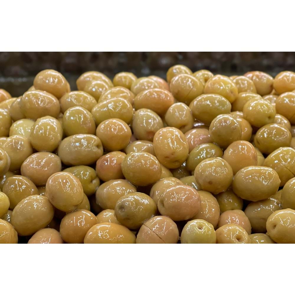 YEŞİL ZEYTİN ÇEKİÇTE SÜPER -(KG)